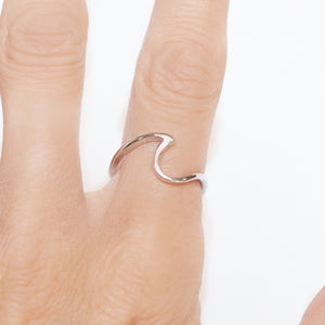 Ring Single Wave in Sterling Silver